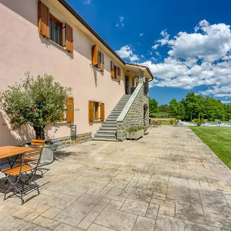 Grad & Apartmán Gračišče