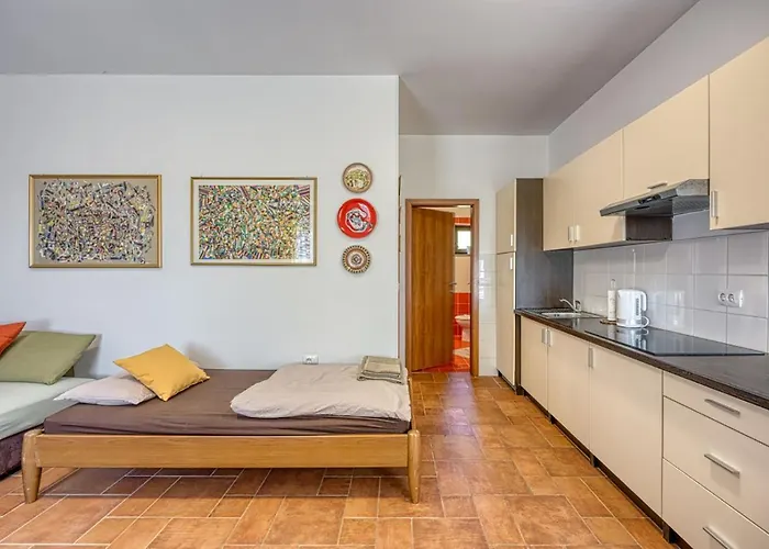 Grad & * Gračišče