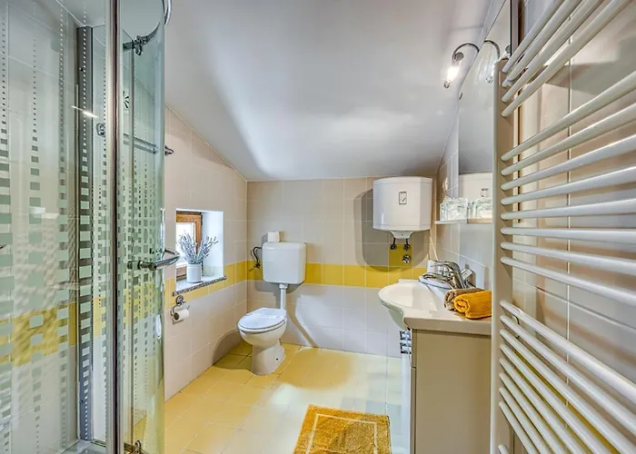 Grad & Διαμέρισμα Gračišče